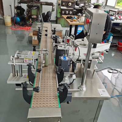 Fully Automatic Round Bottle Labeling Machine